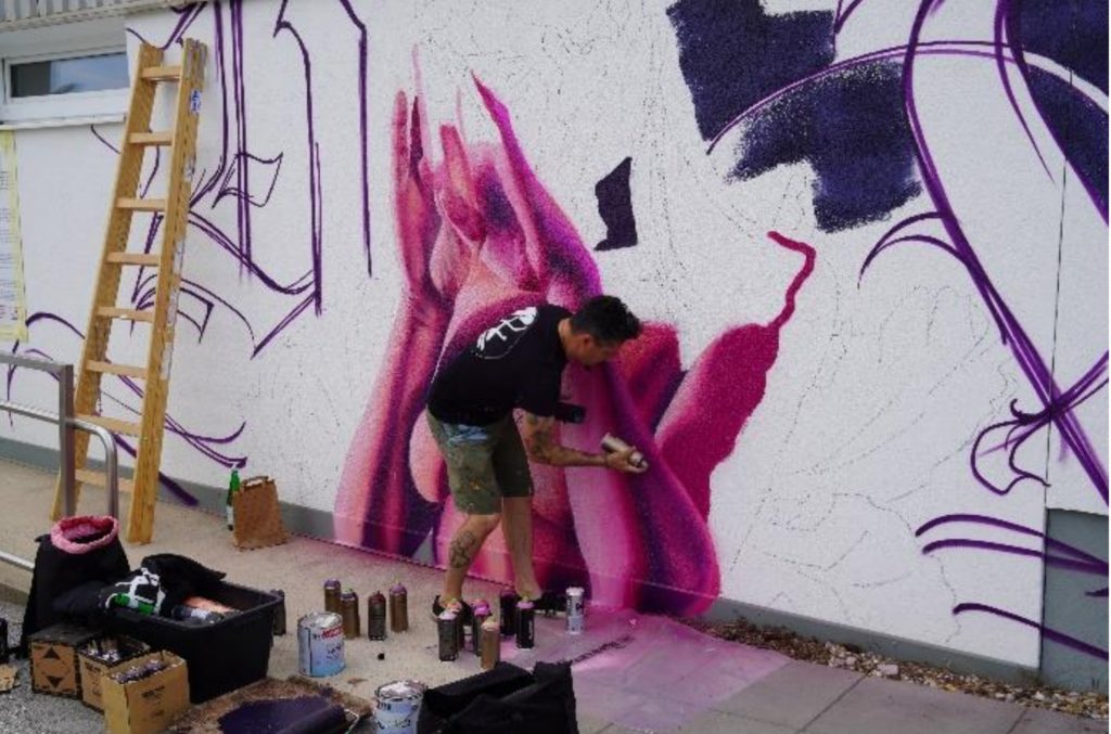 NYCHOS malt pinke Street-Art