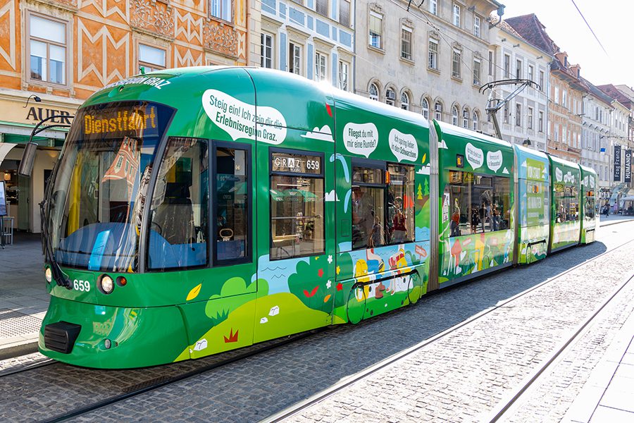 Straßenbahn im Zeichen der Erlebnisregion Graz