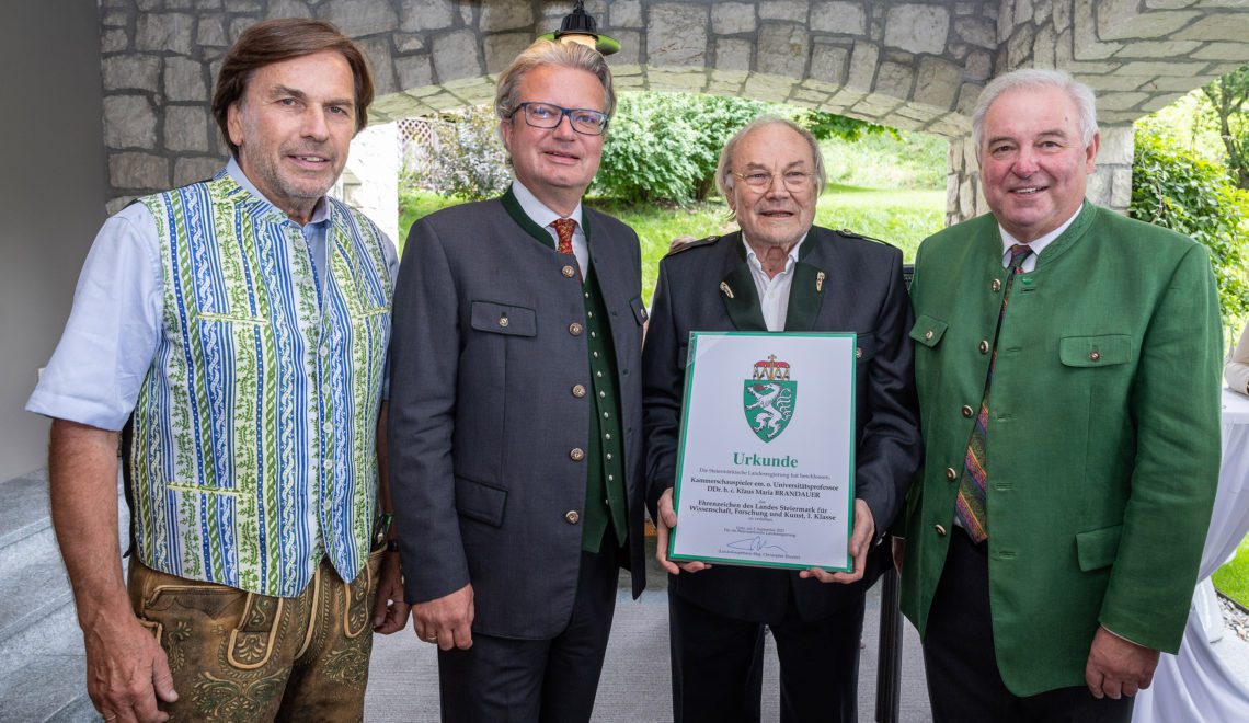 Klaus Maria Brandauer mit Ehrenzeichen des Landes Steiermark geehrt